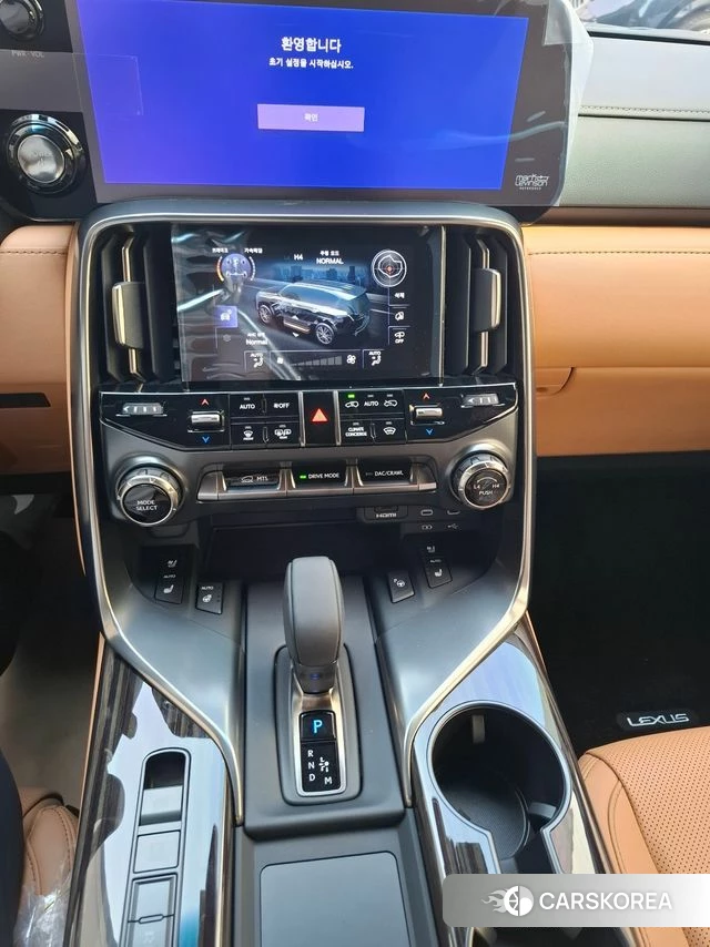 Lexus LX 4th Generation 2026 Серый из Кореи, фото 2