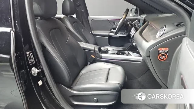 Mercedes-Benz GLA - Class H247 2021 Черный из Кореи, фото 2