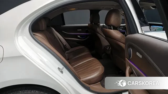 Mercedes-Benz E-Class W213 2020 Белый из Кореи, фото 2