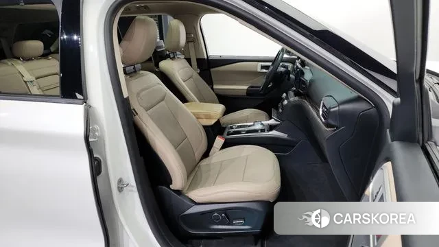 Ford Explorer 6th Generation 2019 Белый из Кореи, фото 2