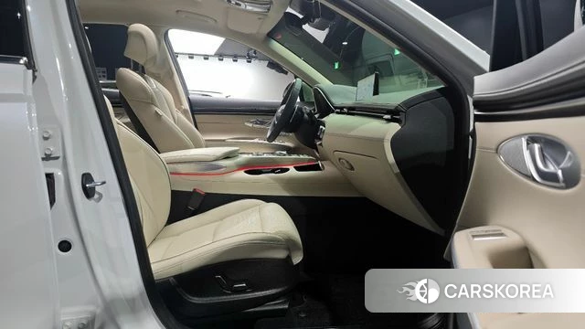 Genesis GV70 2023 Белый из Кореи, фото 2