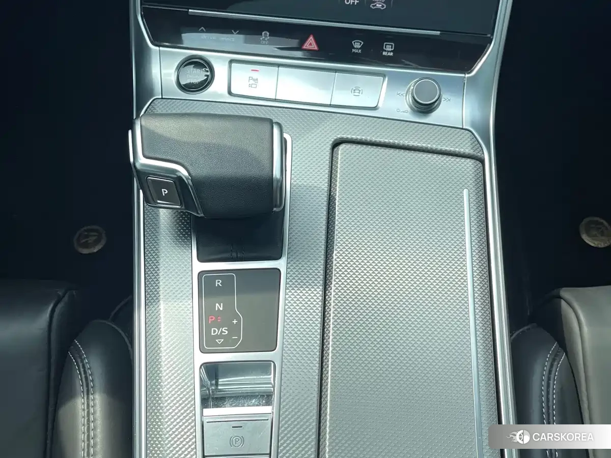 Audi A6L 2024 Черный из Китая, фото 2