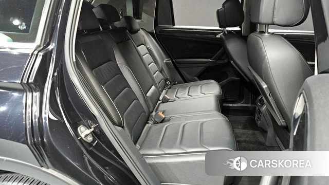 Volkswagen Tiguan second Generation 2018 Черный из Кореи, фото 2