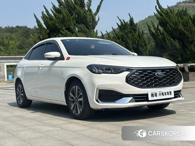 Ford Forrest 2021 Белый из Китая, фото 2