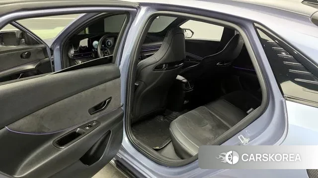 Hyundai The New Avante (CN7) 2024 Небесно-голубой из Кореи, фото 2