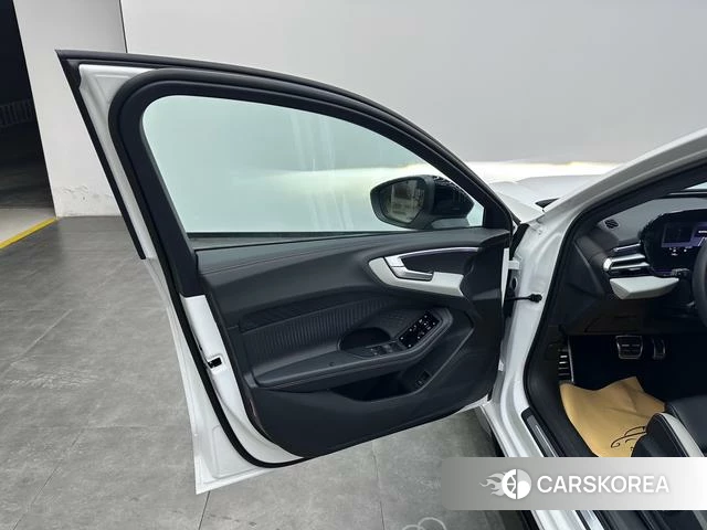 Audi A5L 2025 Белый из Китая, фото 2