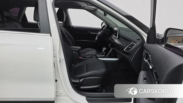 Kia Seltos 2022 Белый из Кореи, фото 2