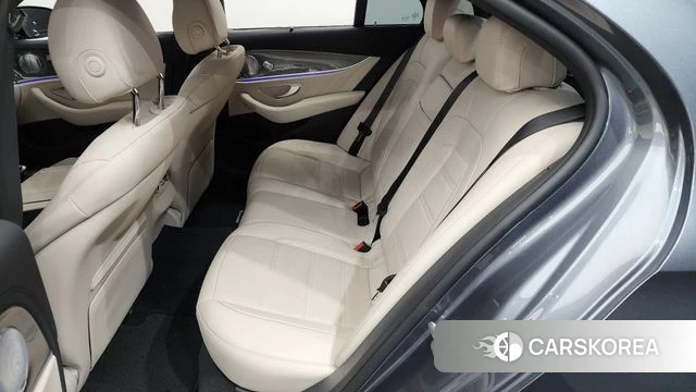 Mercedes-Benz E-Class W213 2019 Серый из Кореи, фото 2