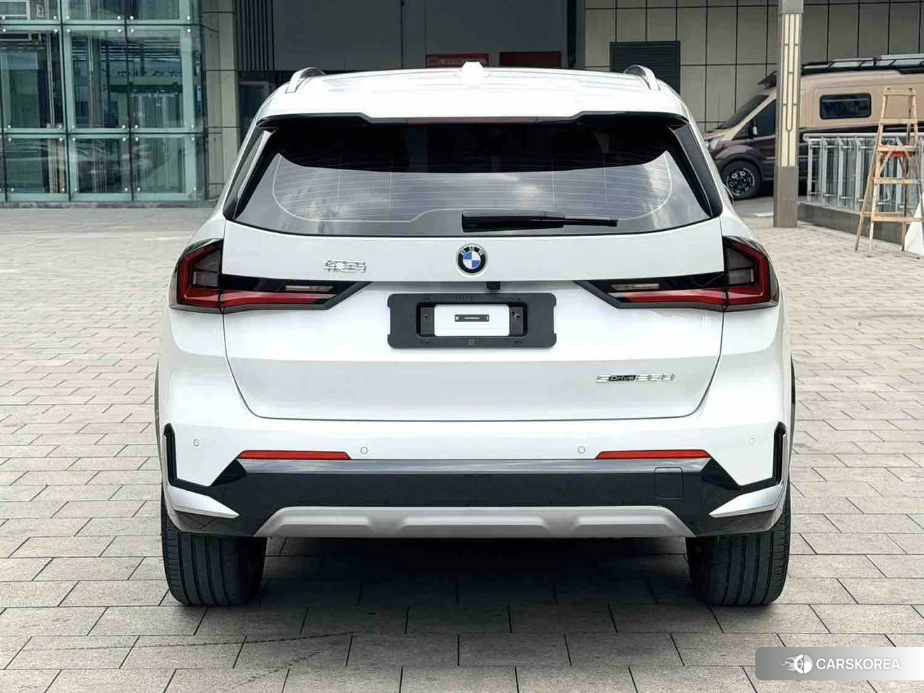 BMW X1 2023 Белый из Китая, фото 2
