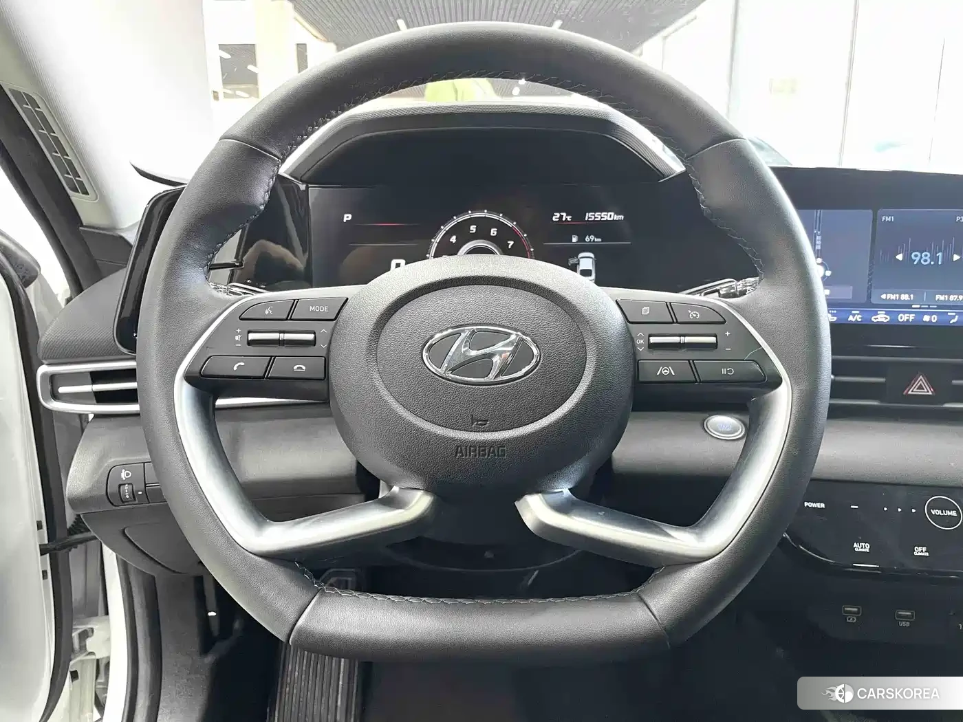 Hyundai Elantra 2022 Белый из Китая, фото 2