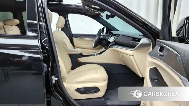 Jeep Grand Cherokee (WL) 2023 Черный из Кореи, фото 2