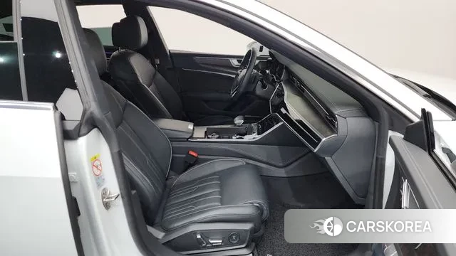 Audi A7 (4K) 2021 Белый из Кореи, фото 2