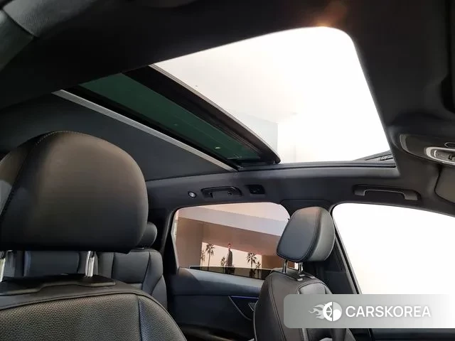 Audi Q7 (4M) 2022 Белый из Кореи, фото 2