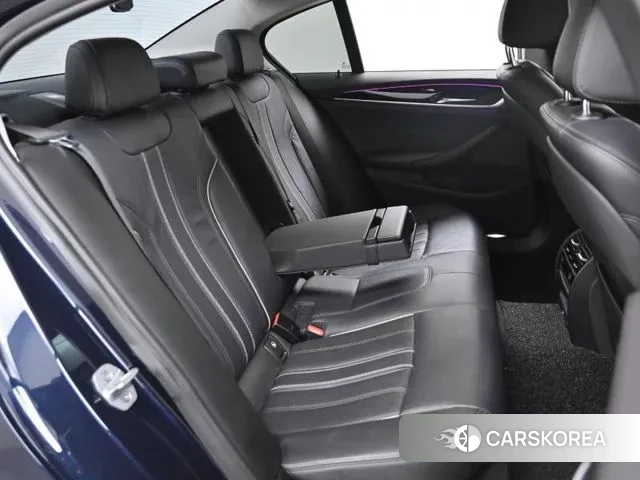 BMW 5 Series (G30) 2018 Синий из Кореи, фото 2