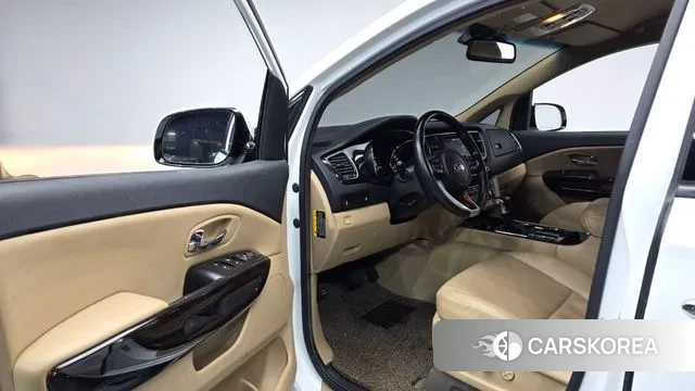 Kia The New Carnival 2018 Белый из Кореи, фото 2