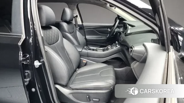 Hyundai The New Santa Fe 2021 Черный из Кореи, фото 2