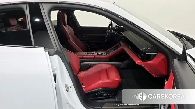 Porsche Taycan 2021 Белый из Кореи, фото 2