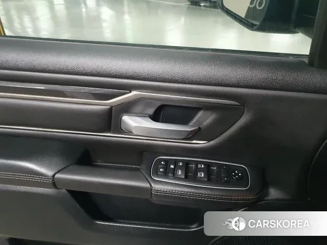 Dodge Lampicup 2020 Белый из Кореи, фото 2