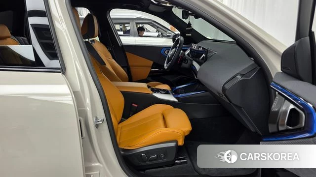 BMW X3 (G45) 2025 Жемчужный цвет из Кореи, фото 2
