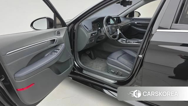 Hyundai Sonata Hybrid (DN8) 2021 Черный из Кореи, фото 2