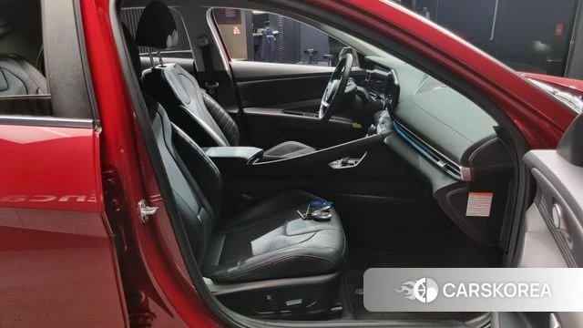 Hyundai The New Avante Hybrid (CN7) 2024 Красный из Кореи, фото 2