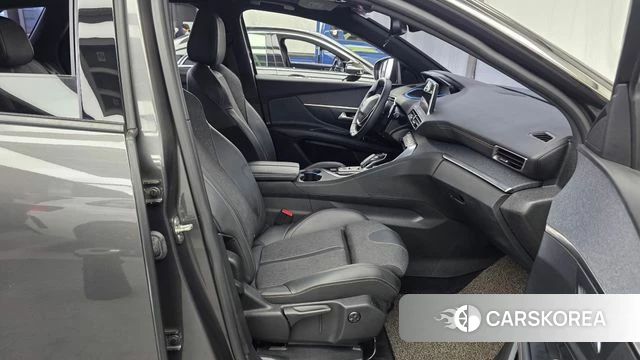 Peugeot 3008 second generation 2019 Серый из Кореи, фото 2