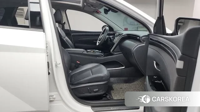 Hyundai Tucson (NX4) 2021 Белый из Кореи, фото 2