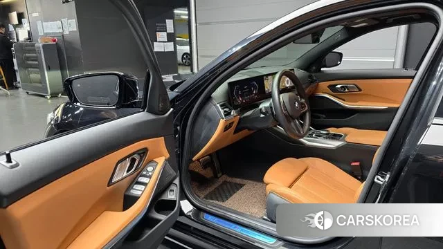 BMW 3 Series (G20) 2024 Черный из Кореи, фото 2