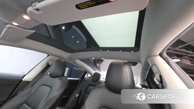 Tesla Model 3 2021 Белый из Кореи, фото 2