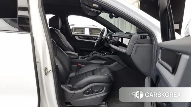 Porsche Cayenne (PO536) 2024 Белый из Кореи, фото 2