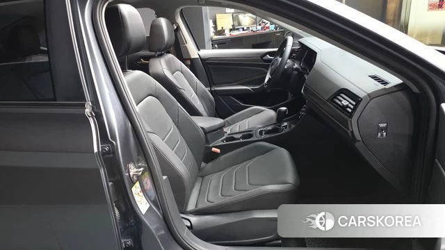 Volkswagen 7th Generation of Jetta 2021 Серый из Кореи, фото 2