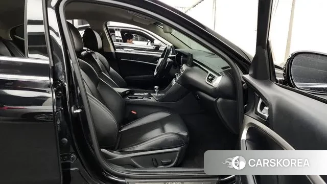 Genesis The New G70 2021 Черный из Кореи, фото 2