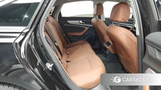Audi A6 (C8) 2022 Черный из Кореи, фото 2