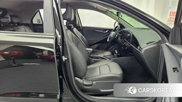 Kia Di Ol Nu Niro 2022 Черный из Кореи, фото 2