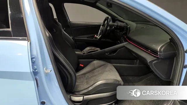 Hyundai Avante (CN7) 2021 Светло-серебряный цвет из Кореи, фото 2