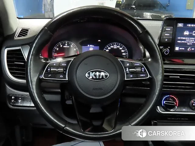 Kia Seltos 2019 Белый из Кореи, фото 2