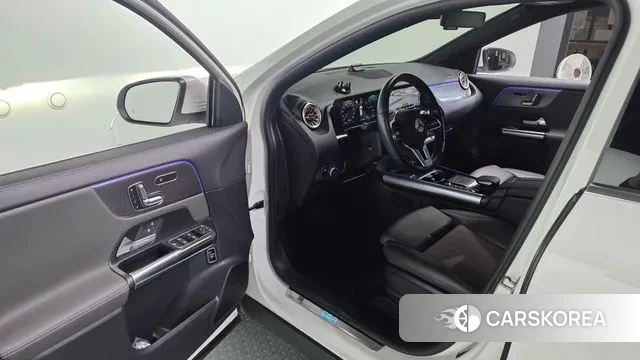 Mercedes-Benz EQA H243 2021 Белый из Кореи, фото 2