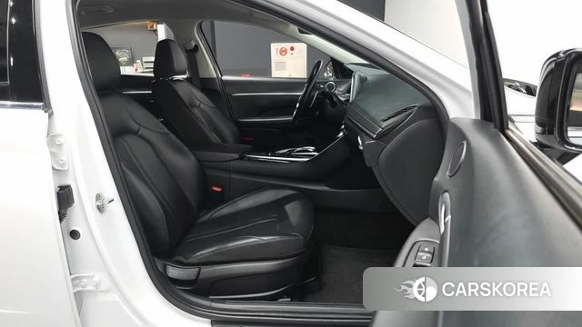 Hyundai Sonata (DN8) 2022 Белый из Кореи, фото 2