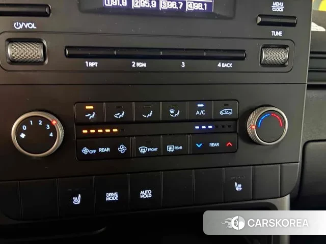 Hyundai Staria 2023 Черный из Кореи, фото 2