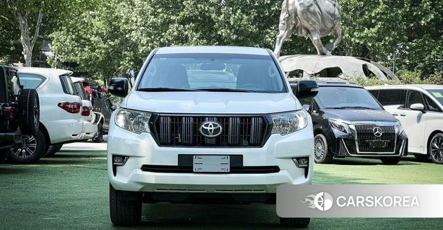 Toyota Prado (imported) 2023 Белый из Китая, фото 2