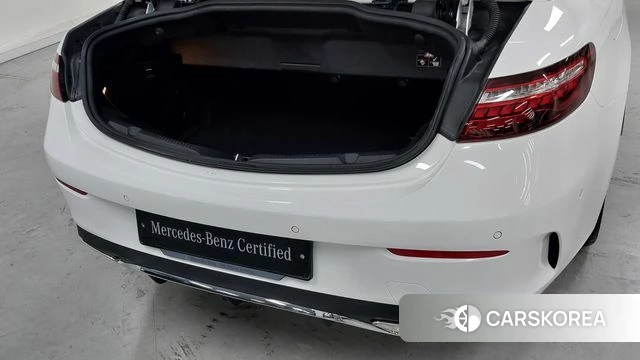 Mercedes-Benz E-Class W213 2021 Белый из Кореи, фото 2