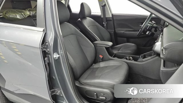 Hyundai Kona (SX2) 2023 Серый из Кореи, фото 2