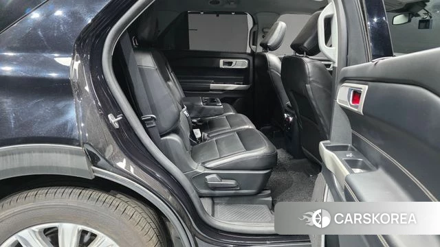 Ford Explorer 6th Generation 2021 Черный из Кореи, фото 2