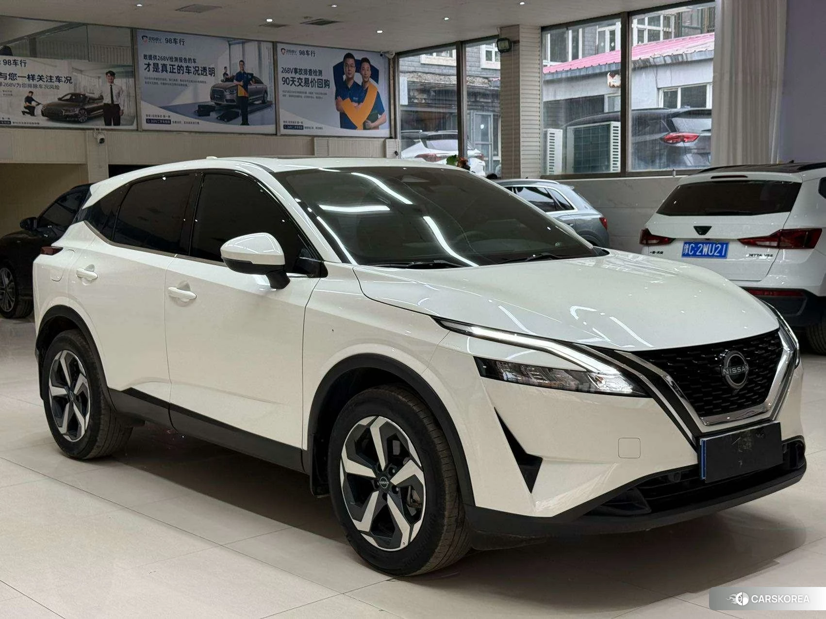 Nissan Qashqai 2023 Белый из Китая, фото 2