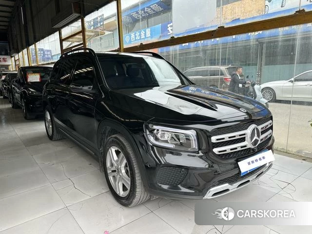 Mercedes-Benz GLB 2023 Черный из Китая, фото 2