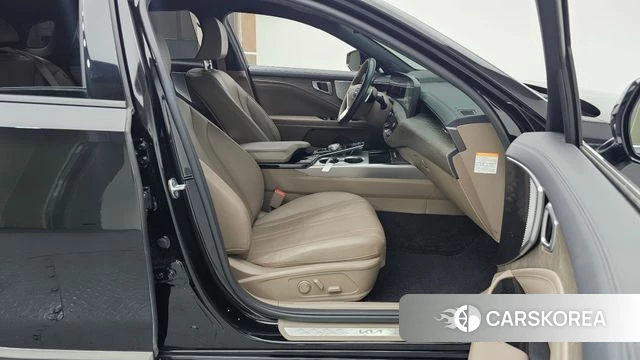 Kia K8 Hybrid 2022 Черный из Кореи, фото 2