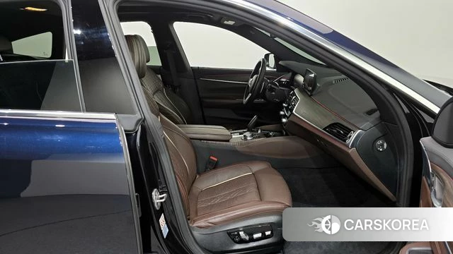 BMW 6 Series GT (G32) 2020 Черный из Кореи, фото 2