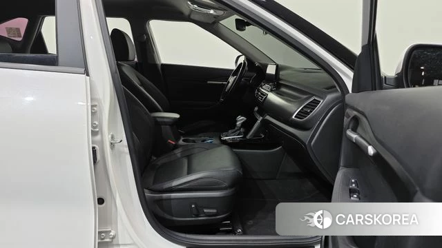 Kia Seltos 2022 Белый из Кореи, фото 2