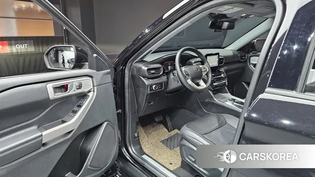 Ford Explorer 6th Generation 2023 Черный из Кореи, фото 2