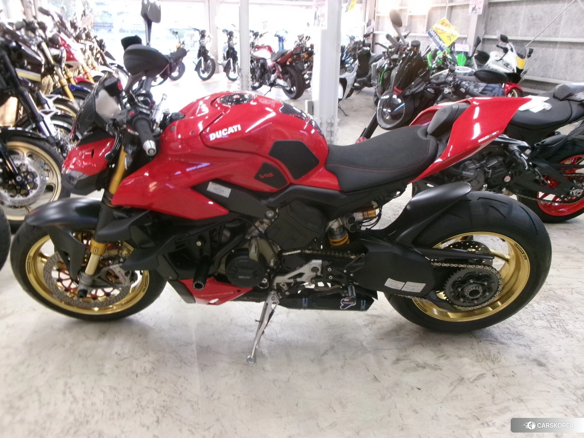 Проданный Ducati STREETFIGHTER V4 S 2020 из Японии, фото 2